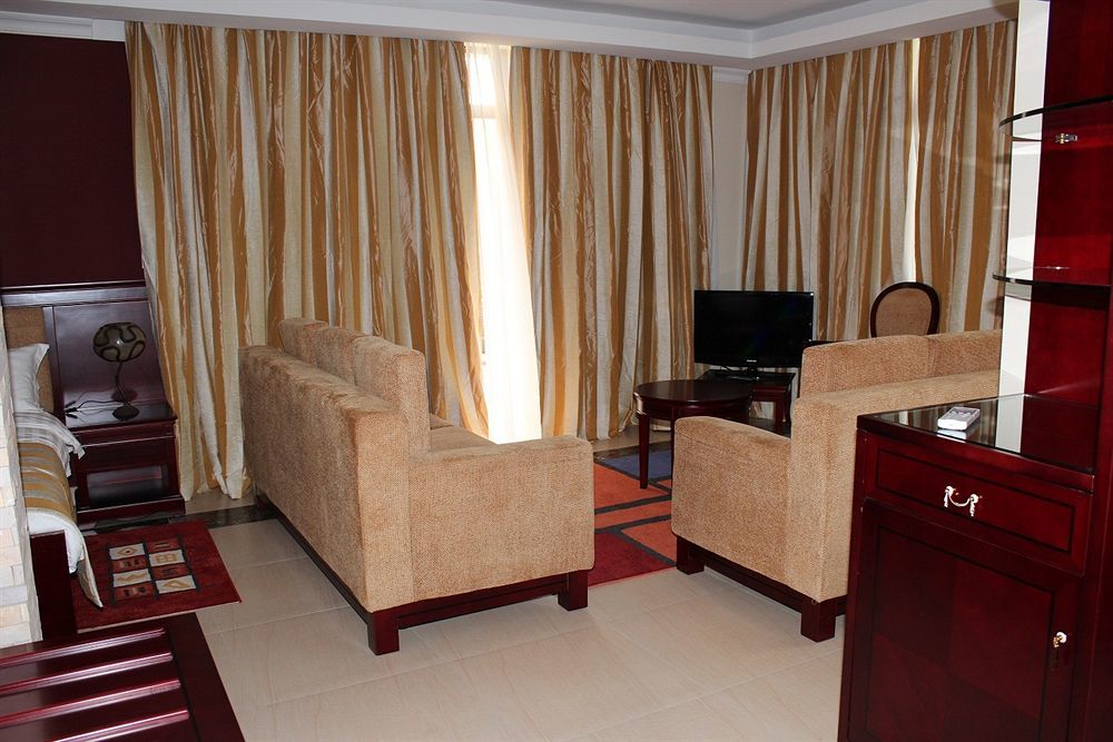 Roca Golf Hotel Bujumbura Ngoại thất bức ảnh